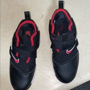 Nike shoes boys